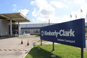 COMITIVA DA SDE FAZ VISITA TÉCNICA À KIMBERLY-CLARK, QUE INVESTIU MAIS DE R$ 400 MILHÕES NA UNIDADE BAIANA NOS ÚLTIMOS 10 ANOS