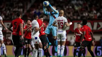 COM GOL NO ÚLTIMO MINUTO, BAHIA EMPATA COM ATLÉTICO-GO PELO BRASILEIRÃO