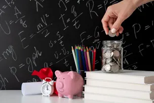 EDUCAÇÃO FINANCEIRA: SAIBA POR QUE A GERAÇÃO ALPHA PRECISA APRENDER  DESDE CEDO A CUIDAR DAS FINANÇAS