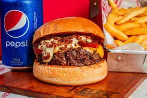 SALVADOR BURGER GOURMET COMEÇA NO DIA 1º DE AGOSTO, EM 50 HAMBURGUERIAS E RESTAURANTES DA CAPITAL BAIANA E SEGUE ATÉ 1º DE SETEMBRO