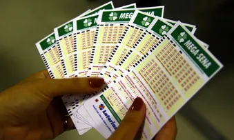MEGA-SENA ACUMULA NOVAMENTE E PRÊMIO VAI A R$ 65 MILHÕES