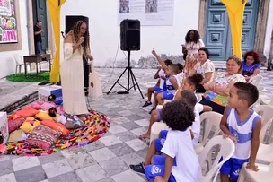 CRIANÇAS VIVEM IMERSÃO LITERÁRIA NA CASA KAÊ ERÊ