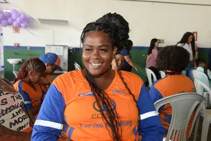 AGENTES DE LIMPEZA PARTICIPAM DE PALESTRA SOBRE O COMBATE À VIOLÊNCIA CONTRA A MULHER