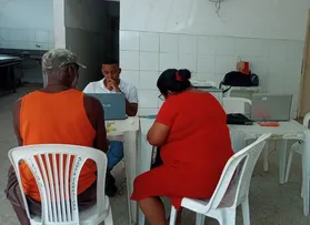 EQUIPE DA EMBASA ATENDE NA RIBEIRA ATÉ AMANHÃ (2)
