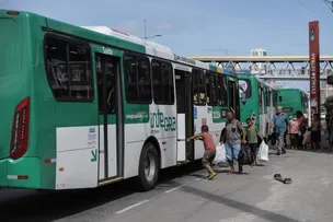 RODOVIÁRIOS REALIZAM MANIFESTAÇÃO EM SALVADOR NESTA SEXTA FEIRA
