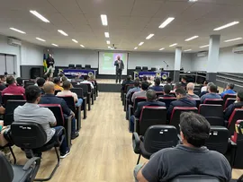 CAPITÃO ALDEN PALESTRA NA ADESG DE SERGIPE