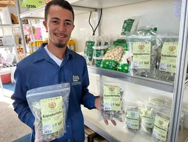 AGROINDÚSTRIAS FAMILIARES IMPACTAM NA PERMANÊNCIA DE JOVENS NO RURAL BAIANO