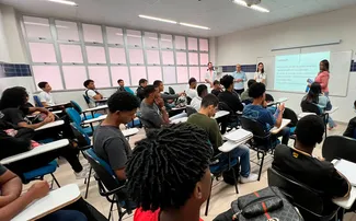 CURSO DE QUALIFICAÇÃO PROFISSIONAL DE JOVENS APRENDIZES NA ÁREA DE MONTAGENS DE ANDAIMES CAPACITA 30 JOVENS DE CAMAÇARI E DIAS D’ÁVILA