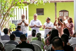 EM ENCONTRO EVANGÉLICO, ZÉ NETO E NAZIREU AFIRMAM QUE AMOR VAI VENCER ÓDIO DESTILADO POR FAKE NEWS EM FEIRA