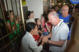 FIM DE SEMANA DE JOSÉ RONALDO É MARCADO POR CAMINHADA EM JUSSARA E OLHOS D’ÁGUA