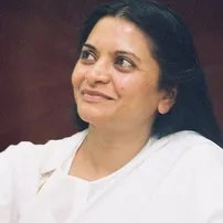 PROFESSORA INDIANA DE MEDITAÇÃO JAYMINI PATEL REALIZA PALESTRA NO TEATRO JORGE AMADO