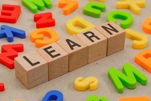 ALFABETIZAÇÃO BILÍNGUE NA EDUCAÇÃO INFANTIL: EDUCADORES EXPLICAM IMPORTÂNCIA E DIFERENCIAIS