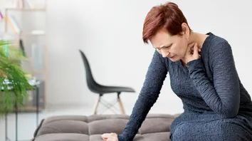 DOR CRÔNICA AFETA 37% DOS BRASILEIROS COM MAIS DE 50 ANOS: SAIBA COMO TRATAR