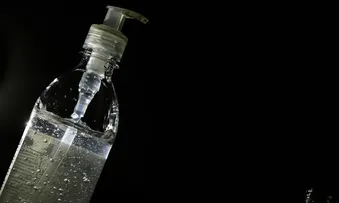 FABRICAÇÃO DE PRODUTOS DE LIMPEZA CRESCE MAIS DO QUE A INDÚSTRIA E TEM ALTA DE QUASE 11%