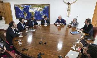 LULA E GOVERNADOR DA PRINCIPAL PROVÍNCIA DA ARGENTINA CONVERSAM SOBRE COOPERAÇÃO
