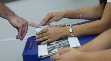 MESÁRIO QUE FALTAR NO DIA DAS ELEIÇÕES PODE PAGAR MULTA DE R$1.412; SAIBA COMO JUSTIFICAR