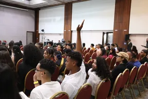 BAHIA: ÚNICA REDE ESTADUAL DE ENSINO DO BRASIL A REALIZAR SIMULAÇÕES DA ONU DE FORMA PRESENCIAL E GRATUITA PARA SEUS ESTUDANTES