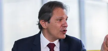 CORTE DE JUROS NOS EUA VEIO UM POUCO ATRASADO, DIZ HADDAD