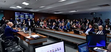 SENADO APROVA REQUERIMENTO PARA DISCUTIR SUSPENSÃO DO X NO BRASIL