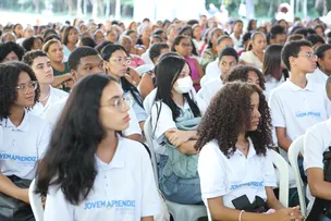 AULA MAGNA REÚNE 600 JOVENS APRENDIZES EM ÁREA VERDE DO PARQUE DA CIDADE