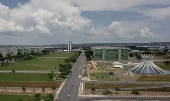 REGIME DE TRABALHO DE TERCEIRIZADOS EM ÓRGÃOS FEDERAIS É FLEXIBILIZADO