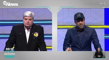 DATENA AGRIDE PABLO MARÇAL COM CADEIRADA DURANTE DEBATE EM SÃO PAULO