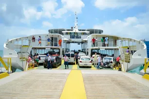 FALHA EM RAMPA DO FERRY BOAT CAUSA TRANSTORNOS A PASSAGEIROS