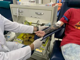 HEMOBA REDUZ TEMPO DE ESPERA PARA DOADORES COM TATUAGEM E LANÇA CAMPANHA DE CONSCIENTIZAÇÃO