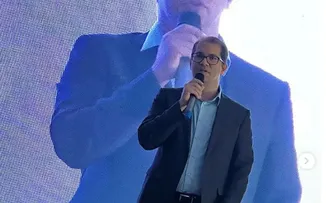 PESQUISA MOSTRA PREFEITO DE TEIXEIRA DE FREITAS COMO FAVORITO A REELEIÇÃO COM 56% DOS VOTOS VÁLIDOS