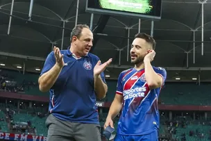 SUSPENSO, EVERTON RIBEIRO FICA FORA DO JOGO CONTRA O FLAMENGO