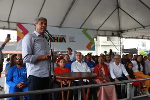 JERÔNIMO ENTREGA AERÓDROMO EM IPIAÚ E ESCOLA EM AIQUARA