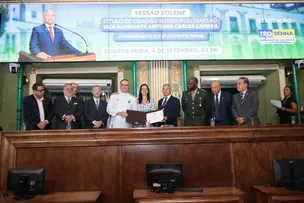 VICE-ALMIRANTE ANTONIO CARLOS CAMBRA RECEBE TÍTULO DE CIDADÃO DE SALVADOR NA CÂMARA MUNICIPAL