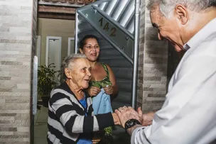 ZÉ NETO PROMETE CONSTRUIR NOVAS UPAS E FAZER SAÚDE FUNCIONAR EM FEIRA DE SANTANA