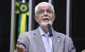 SOLLA DESAFIA DEPUTADO BOLSONARISTA A MOSTRAR CARTEIRA DE TRABALHO