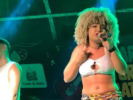 EM HOMENAGEM AO DIA DA ÁRVORE, BANDA ROMA NEGRA FAZ SHOW GRATUITO NO SHOPPING BELA VISTA