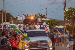 JOSÉ RONALDO ANUNCIA PAVIMENTAÇÃO, CRECHES E POSTOS DE SAÚDE DURANTE CARREATA COM A PRESENÇA DE OH POLÊMICO