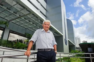 ARQUITETO ANTONIO CARAMELO PARTICIPA DE HOMENAGEM A CORRETORES IMOBILIÁRIOS DA BAHIA