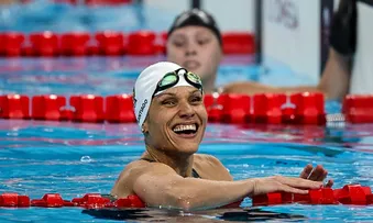 CAROL SANTIAGO VENCE E SE TORNA BRASILEIRA COM MAIS OUROS NOS JOGOS PARALÍMPICOS