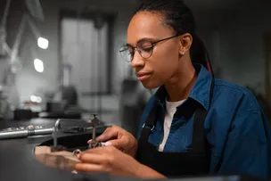 INSCRIÇÕES PARA CURSOS DE QUALIFICAÇÃO PROFISSIONAL PARA MULHERES COMEÇARAM NESTA QUINTA (12)
