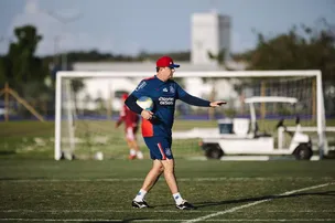RESULTADOS RUINS FAZEM BAHIA CAIR NA TABELA E CONCORRENTES SE APROXIMAREM