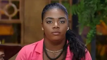 RAQUEL BRITO SAI DE 'A FAZENDA' APÓS PROBLEMAS DE SAÚDE