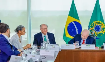 LULA ENVIA PROJETO QUE AUMENTA PENA PARA CRIMES AMBIENTAIS