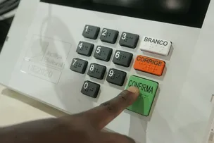 SAIBA QUAIS ROUPAS SÃO PROIBIDAS NA HORA DE VOTAR NAS ELEIÇÕES