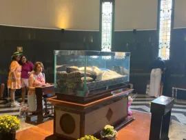 DEVOÇÃO À SANTA DULCE DOS POBRES AQUECE TURISMO RELIGIOSO BAIANO