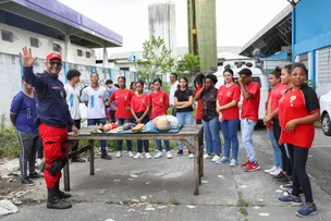 ESTUDANTES DE CAMAÇARI RECEBEM TREINAMENTO EM PRIMEIROS SOCORROS E COMBATES A INCÊNDIOS
