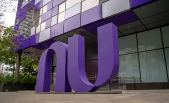 NUBANK: CLIENTES POUPAM MAIS DE 750 MIL HORAS COM ASSISTENTE DE PAGAMENTOS NO APP