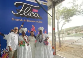 SETUR-BA PARTICIPA DA FLICA, COM RECEPTIVO, OFICINA DE TURBANTE AFRO E PESQUISA TURÍSTICA