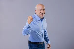 ZEZINHO OLIVEIRA CONFIRMA FAVORITISMO E SE TORNA PRIMEIRO PREFEITO REELEITO DE ITAPARICA COM 67,9% DOS VOTOS
