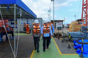COMITIVA DA FIEB VISITA BALSA E CANTEIRO DE SONDAGEM DA PONTE SALVADOR-ITAPARICA
