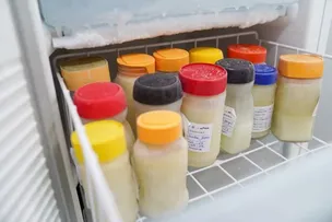 CAMPANHA ARRECADA POTES DE VIDRO PARA ARMAZENAMENTO DE LEITE MATERNO